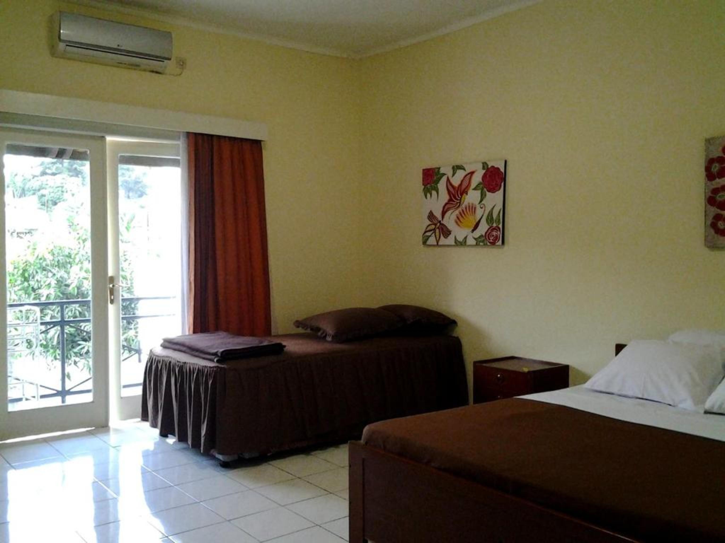 Rumah Anda Guest House By Zuzu باندونج المظهر الخارجي الصورة