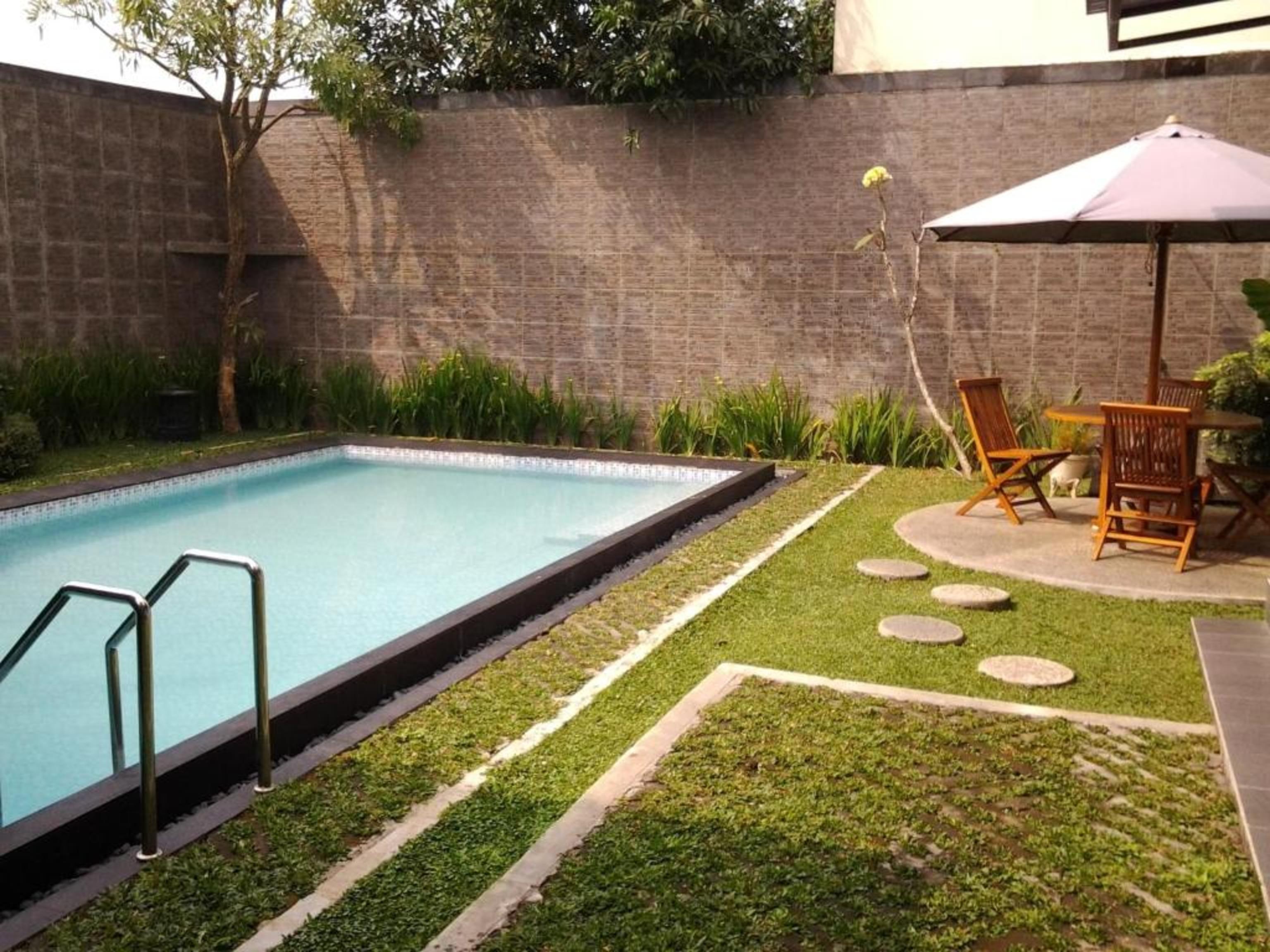 Rumah Anda Guest House By Zuzu باندونج المظهر الخارجي الصورة